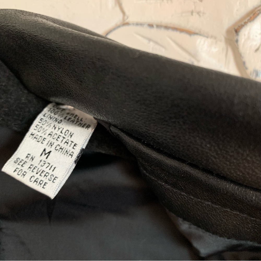 SOLD Y2K genuine leather jacket - Picture 2 of 6